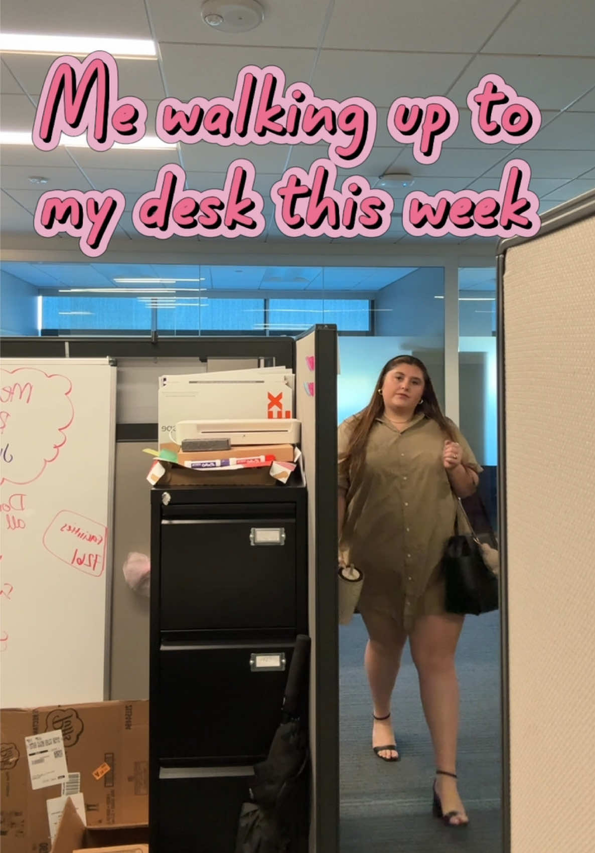 Short week!  #corporatebaddie #corporategirlies #coporatefashion #plussize 