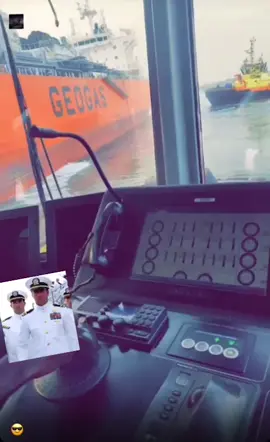 Another day at work. Keep liking😎#bigsale #roughseas #ghanatiktok🇬🇭 #port #fyppppppppppppppppppppppp #ship #nigeriantiktok🇳🇬 #tugmaster #hustlehard 