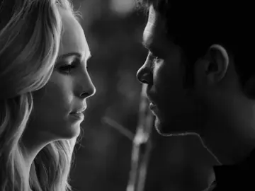 Klaus and Caroline || – мой хэппи энд для них. просто представим, что они вместе. #fyp #klausmikaelson #carolineforbes #klaroline #thevampirediaries #recommendations #theoriginals 