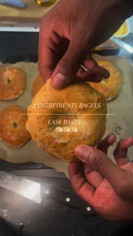 EASY 2 Ingredient Bagels 🥯🥯🥯 Very simple recipe for those who wants to start and get into baking!!! Ingredients 🌹 2 Cups of Plain Flour 1 1/2 Cups of Natural or Greek yogurt 2 Tspns of Baking Soda 1Tspns of Salt #Islam #fyp #cooking #muslim #salafi #quran #طعام 