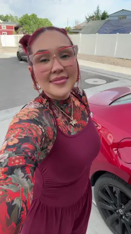 HAPPY FRIDAY YALL!!! 🥰 #cosmetologystudent #cosmetologyschool #hairstylistlife #hairtok #hairschool 