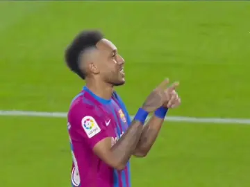 لم ننسا خروجك يا اوباميانغ والان اينيغومارتنيز 😞💙❤ #اوباميانغ #اوباميانغ🇬🇦 #اوباميانغ_الكتلوني❤💙 #برشلونة #برشلونة_اكثر_من_مجرد_نادي❤💙 #برشلونه_عشق_لا_ينتهي💞🔱🏅 #اعادة_النشر🔃 #الشعب_الصيني_ماله_حل😂😂 