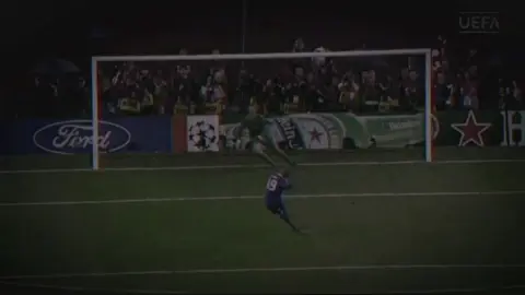 Lần gần nhất chúng ta lên đỉnh trời Âu😭#manchesterunited #chanpionsleague 