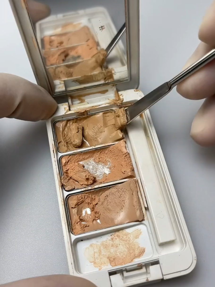 What should I do if my concealer is damaged? #CosmeticRepair #LipstickRepair #HighlightRepair #Decompression #beautyrepair #immersive #powderrepair #beautyrepair #powder #loosepowder #PowderRepair #LipstickRepair #CosmeticRepair #makeupfix #Powdercakerepair #immersionrepair #makeupfix #perfume #subpackage #test #makeups #lipstickrepair #highlights #creamrepair #makeuphowto #howto #brokenpowder 