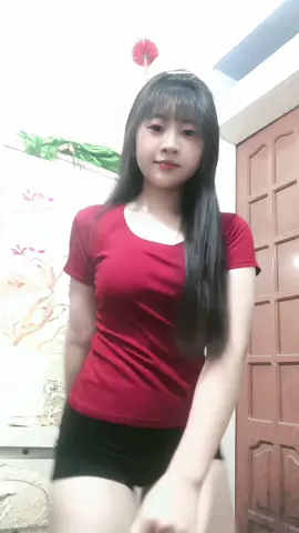 Bỏ ra sao nhìn mặt lạ hoắc vậy🙂