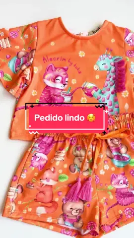 Para um look divertido e vibrante, o Conjunto Kukie Alegrim é a escolha perfeita. Acesse nosso site www.vavaminimoda.com.br Ou pelo WhatsApp (21)975853299  #lojaonline #roupaparamenina#vestuarioinfantil #roupainfantil #modainfantil #lojaderoupasinfantil  #BoleroCinti #ModaInfantil #maedememina #Estilo #LookInfantil #Rosa #FashionKids 