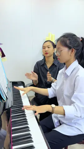 #piano #pianoquangtri #huyennguyenpiano 