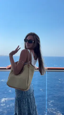 #greece #eurosummer #OOTD #outfitinspo #summeroutfit 