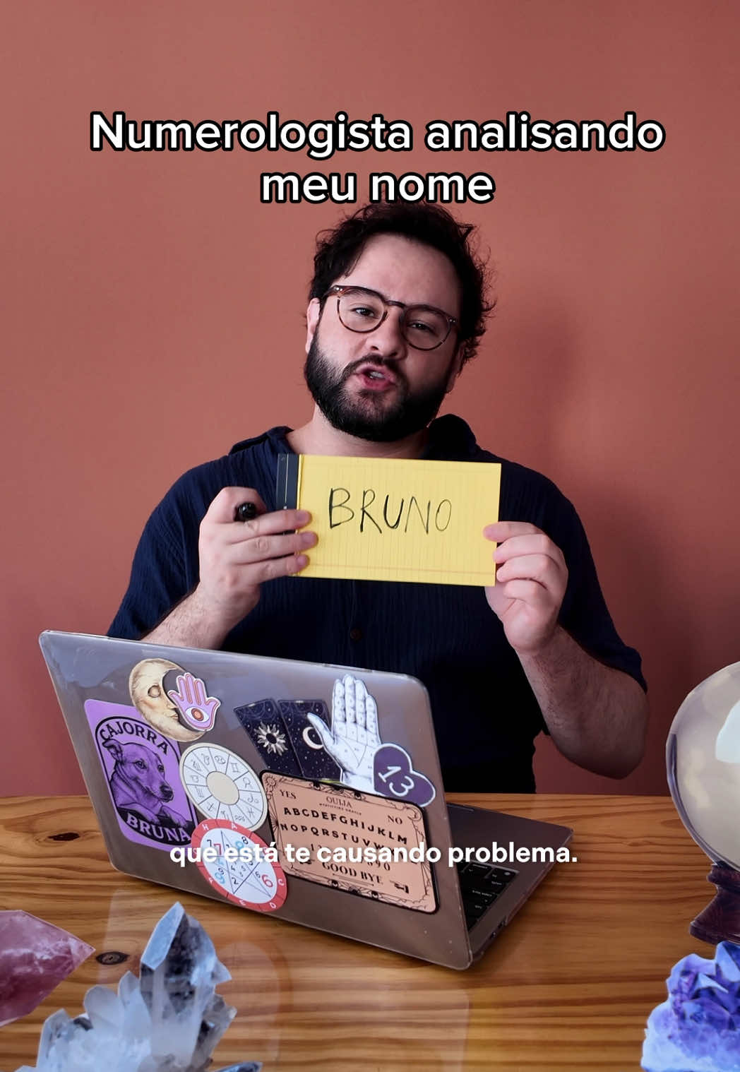 sabe o que te falta? um colchete