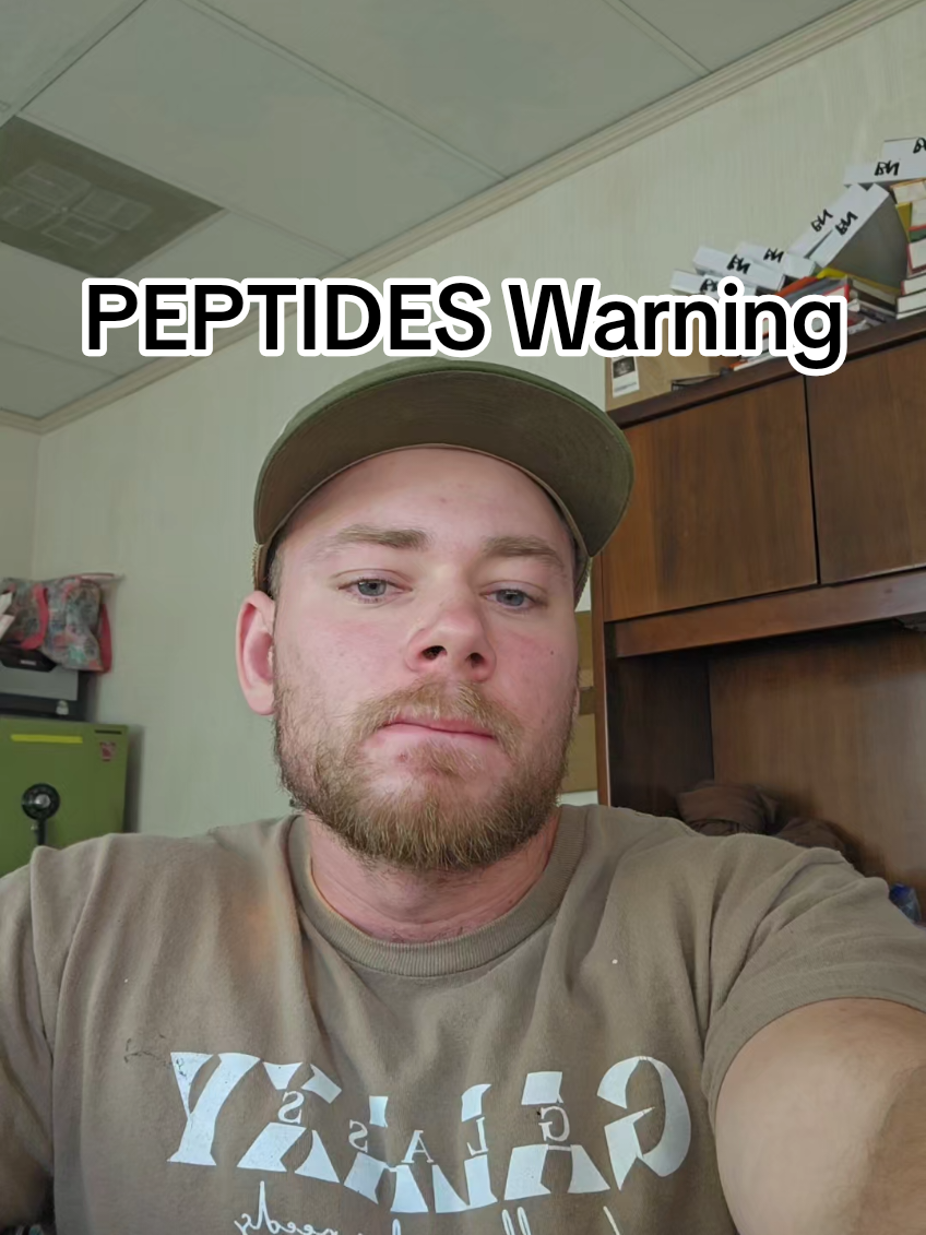Peptides are powerful… but stack too many mito-boosters and you might crash—literally. 🫠 Start low, layer slow. #MOTSc #biohacking #peptides #mitochondria #fitnessbiohacks #onlinecoaching 