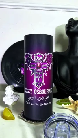 The crown wasn’t given 👑❌. He earned it with every scream 🎤⚡/tumbler #ozzy #ozzyosbourne #princeofdarkness #blacksabbath #memories #tumblersoftiktok #skinny20oz #drinkware #ripozzy #Home  #rockandroll #giftsforhim #giftsforher #train #rocklegendvibes #hardrock #classicrock #heavymental #80smusic #restinpeace #travelmug #tts