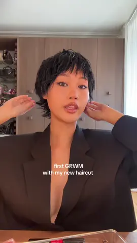 KRIS JENNER IS DAT U???? 