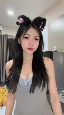 bagus bgttt dress nya bisaa buat dinass🤫 bahannya melarrr