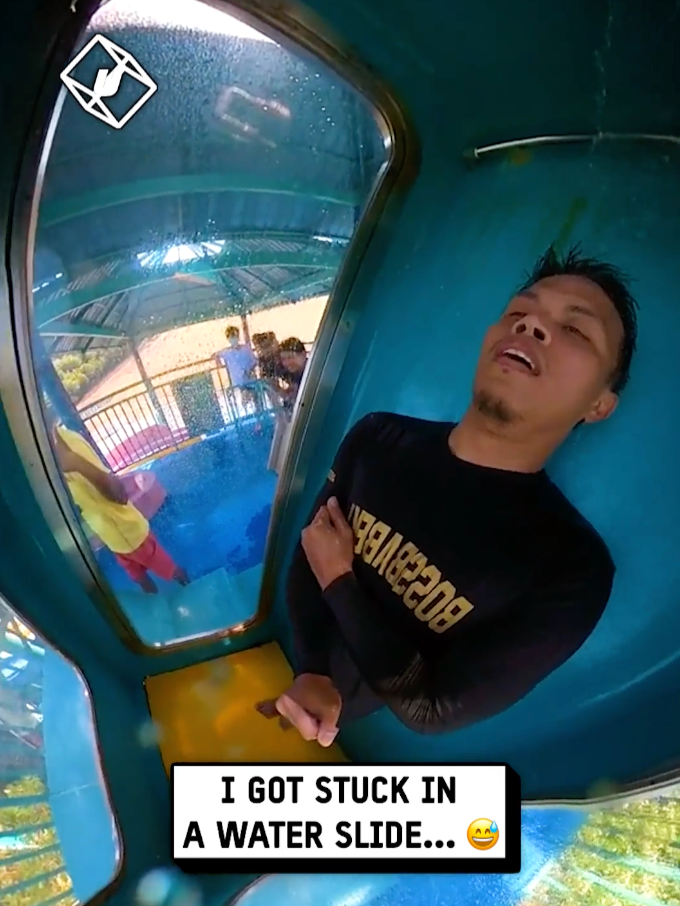 New fear unlocked!! 😰🛝😳 🎥: HIZAMI TALIB via ViralHog #UNILAD #unilad #funnyy #fails #scary #waterslide #shock #scared