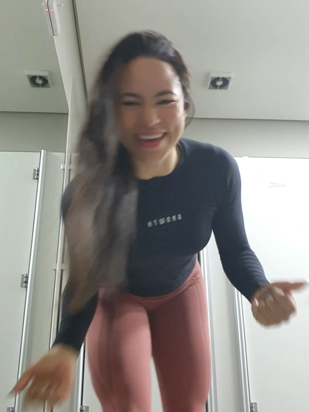 O de hoje já tá pago ✅️🫡 . . . . . . . . . . . . . . . . . . . . #gym #Fitness #academia #musculação #sexta 