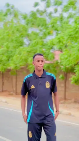 #muqalkan mobilkagagah dabkiisa kuqiime🤞🏻😍✅😍#👑❤️❤️❤️❤️ #fouryou #fypシ゚ #somalitiktok #soamlia🇸🇴🇸🇴 #fypシ゚ #fouryou @🍁T͜͡H͜͡E🌴C͜͡A͜͡R͜͡A͜͡B͜͡🇩🇯 @🥷  MANKA ⚡️ TEVEZ  🥷🇯🇲 
