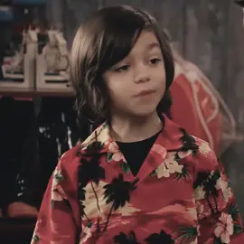 this is such an old edit and I have nothing to post but he’s a diva 🤞🏻 #dontletthisflop #blowthisup #fyp #malachibarton #malachibartonedit #videostar #edit #trend #stuckinthemiddle #beast 