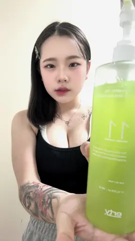 에르띠11 클렌징 젤 포 스킨 밸런싱! 피부 엄청 예민한 저와 저희 엄마가 써도 아무렇지 않고 너무 순해서 진짜 강추에요! 화장두 잘 지워지고 이만란 클렌징젤은 처음봅니다ㅠ 많이들 쓰세용 #제품제공 #추천 #에르띠클렌징젤11 