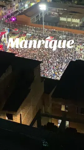 En la feria de las flores #polvofijo #music #musica #music @camilomontana_ 