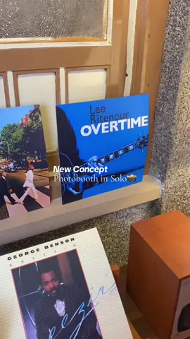 spot hidden photobooth baru yang ada di solo dan bisa sambil ngopi - ngopi nihh📸📷 📍Dibalik Bilik Studio #solo24jam #photobooth #kalcer #4u 