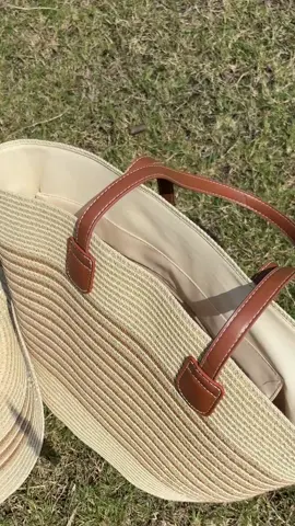 A fashionable and practical straw hat and bag combination, meeting the needs of summer outings. Perfect for the beach or travel, it's the best product for women.#fashion #straw #hatecomments #Beach #goodthing
