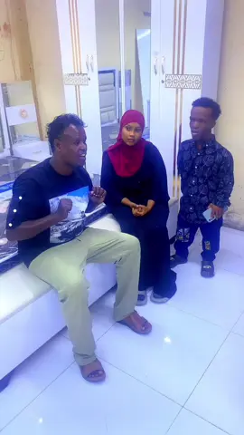 Roro burus waxee raadinayaan ilhaaniita @rooro343🧚🏼‍♀️❤️🆎 @Burus boy 🇸🇴🩸 @Ilhaannita @Jamaadfilfil #fpy #somalitiktok #muqdishotiktok #foryou 