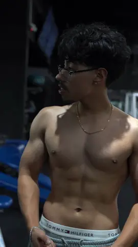 Chest and back day 🎥@Luis Carreno  #explore #fyp #parati #gym 