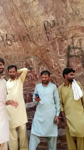 ‏اچھا اور سچا تعلق قائم رکھنے کے لئے🤝✨ اداکاری کی نہیں وفاداری کی ضرورت ہوتی ہے❤️ ✨🤍@Zahid Baloch Jhang Ala 