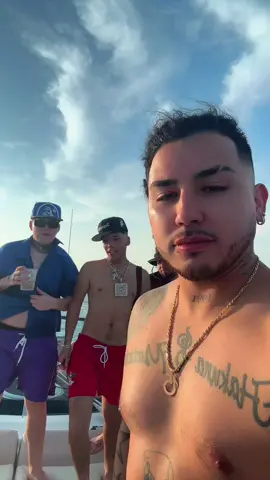 De parranda en Ibiza 🇪🇸 #lento #jereklein #luckybrown #losgalacticos 