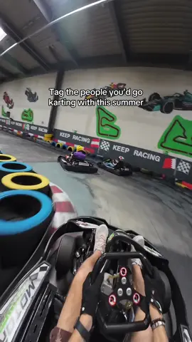 Incredible battl in karting #gokartracing #racing #karting #gokart #fyp #kartracing 