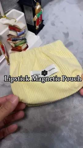 A very convenient storage pouch for your lipsticks and other small stuff. Perfect for daily use.💕#magneticwallet #lipstickpouch #corduroyfabric 