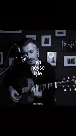 en guzel sarkımı son kez soyluyordum ”her neyse iste ozledim seni o kadar#redd#doganduru#mikrofon#keşfet#lyrics#fypage