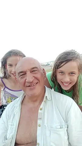 #Юмор #buenhumor #дочки #папа #father #douther #padre #hijas @starAlisa7 
