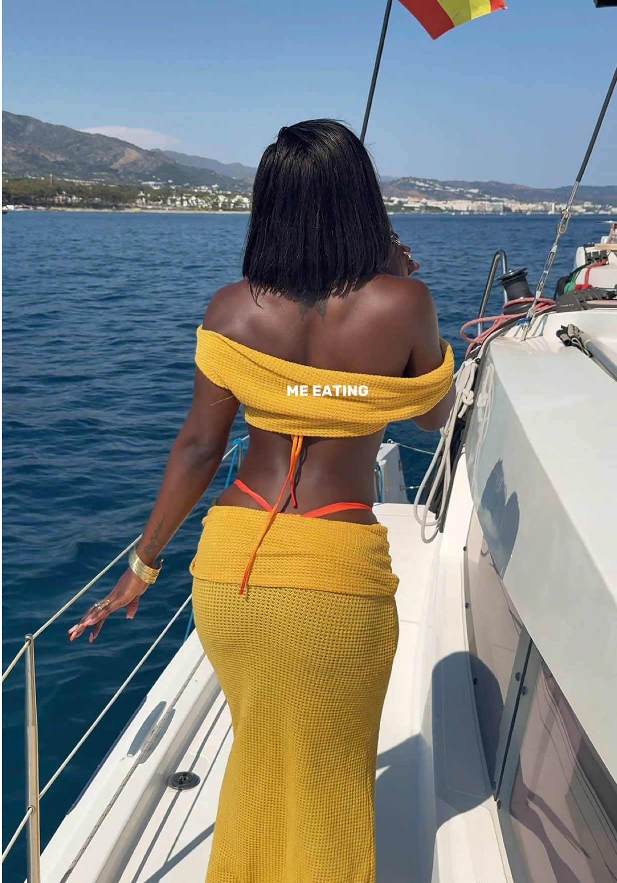 Eating 🙂‍↔️ vs cooking 🧑‍🍳  In & out gym #GymTok #fitgirl 