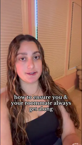 avoid any fights/disagreements with your roommate(s) using these tips! #college #collegelife #collegetips #collegeadvice #roommates #roommateproblems #dorm #dormlife #freshmanyear #incomingfreshman #backtoschool #collegeliving #roomies #apartment #classof2025 