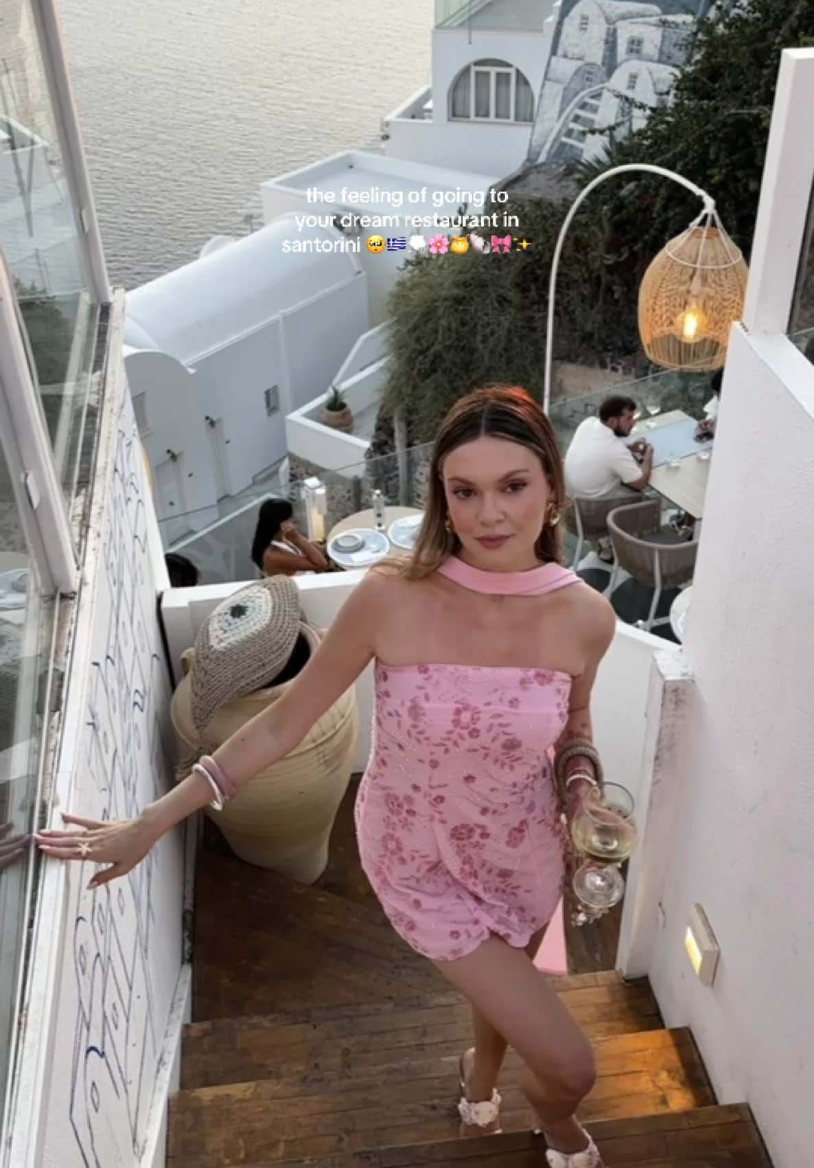 such a pinch me moment 🤏🏼✨ #pinchme #santorini #santorinirestaurant #firasantorini #barolo #barolosantorini #restaurants #greekfood #greekislands #europeansummer  