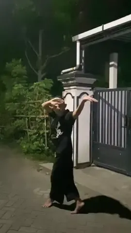 belajar nendang mas amit nggeh🙏🏻