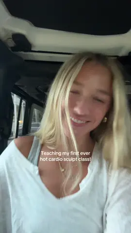 Omg this was last week I totally forgot!! Your newest hot cardio sculpt instructor! Catch me on the schedule subbing the rest of the summer #stride #avalon #seaisle #sculptclass 