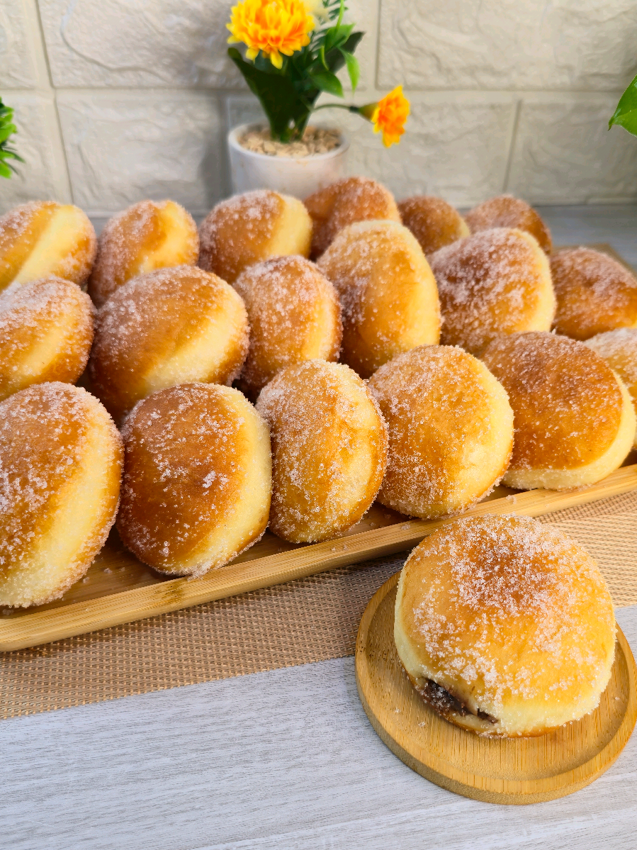 أنجح وصفة بينيي راح تجربوها 👌بعجينة قطنية ناجح مليار % #حلويات #حلويات_جزائرية #حلويات_تقليدية #بينيي #beignets #reels #chef #Instagood #trending @mamlaka dz 🇩🇿 