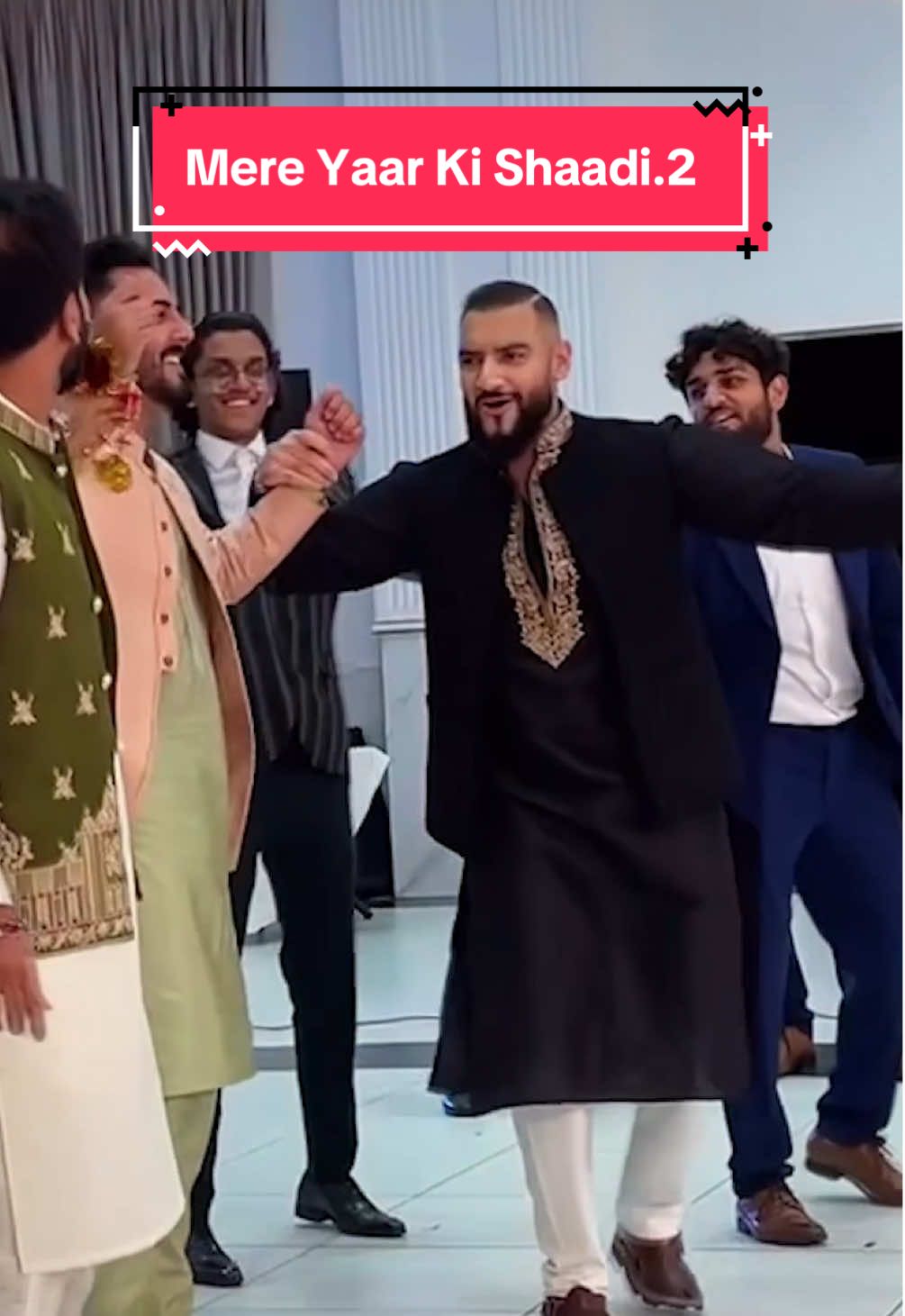 Pyaar Mila Preet Mili Mere Yaar Ko ✨ #Shaadi #Baarat #dance #fyp #performance #mereyaarkishaadihai #yrf #desi #wedding #foryou #pakistani #style #bollywood #songs #Paris 