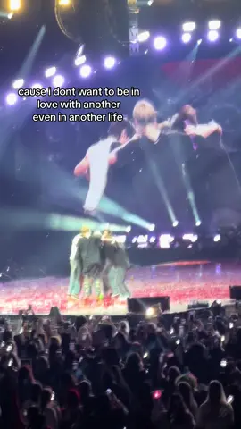 missing them 😓😓#iloveenhypen #enhypen #engene #kpopfypp #concert #fateworldtour #kpopconcert 