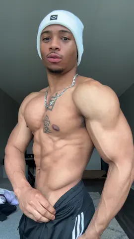 Lmao this song made me happy #nflow#gymmotivation#fyp 