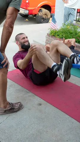 khamzat chimaev and aaron pico training for ufc 319 with coach cal in the garage #khamzatchimaev #borz #coachcal #mmatraining 