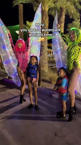 Family fun at night time are the best time at @Cowabunga Vegas ! @Mason Muong #cowabungabay #waterpark #lasvegas #thingstodo #familyfriendly #momvlog #dayinmylife 