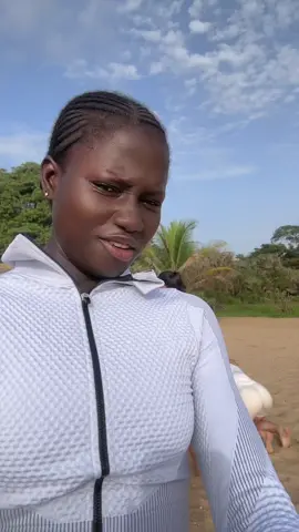 It’s yoga time 🤝 🧘 #fyp #gambianyogagirl #YOGA 