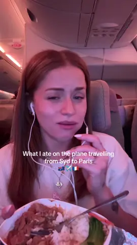 Better late than never xx  #travel #foodreview #mukbang #planemukbang 