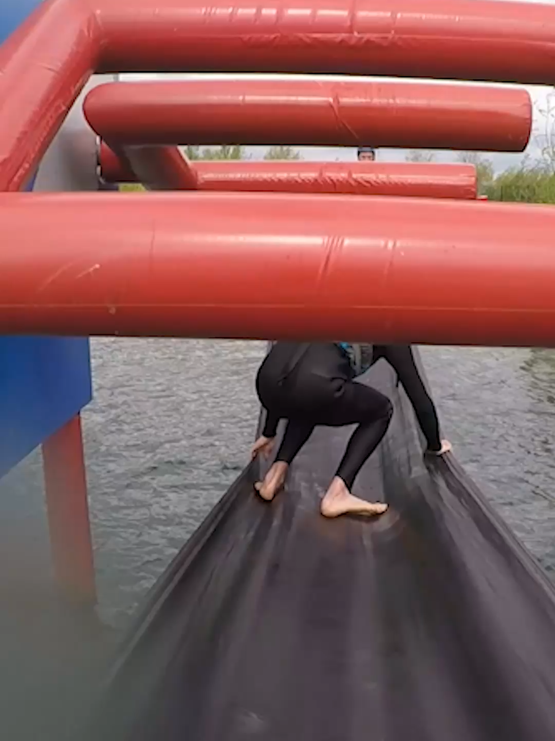 he didn't even consider how implausible that was... 😩 🤣 #obstaclecourse #ocr #ninjawarrior #dad #dadfail #fail