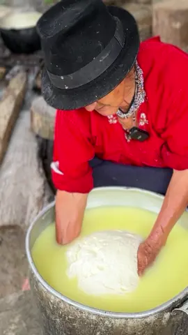 Así se hace el Quesillo Fresco en el campo