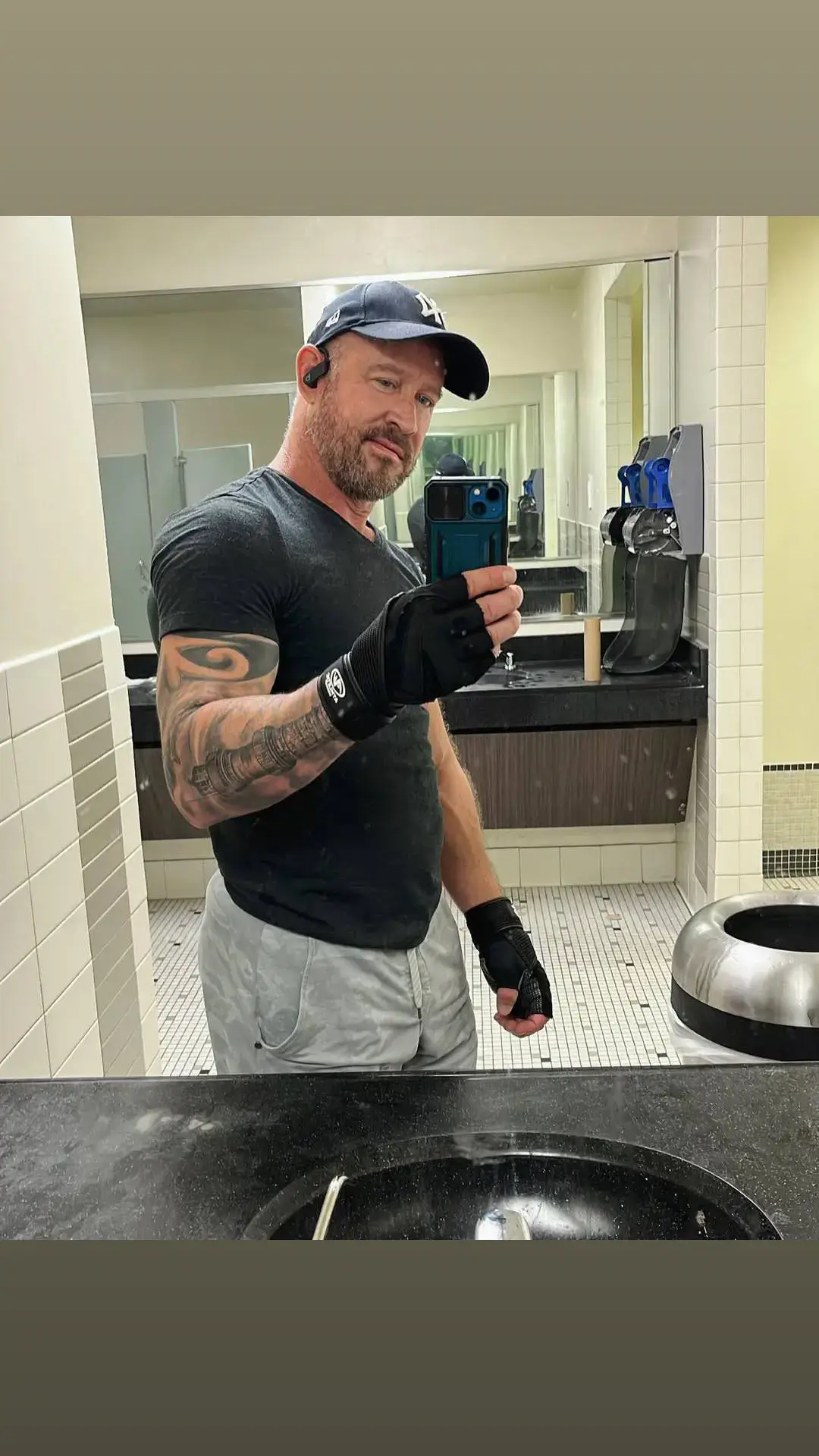 Be yourself and be happy 😊