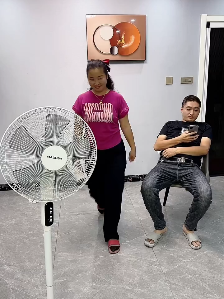 #冰糖宝贝吖 #搞笑视频 老公今天怎么变勤快了？ 3x2s97u55tsqvia